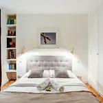 Gorgeous Flat Near Palais Royal By Guestready
